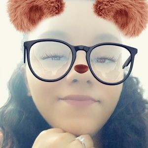 Meet your Posher, Caprilis